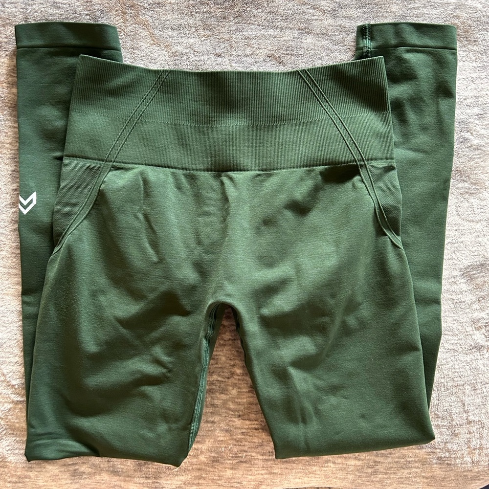 Oner Active Effortless Seamless Leggings + Bra in Evergreen